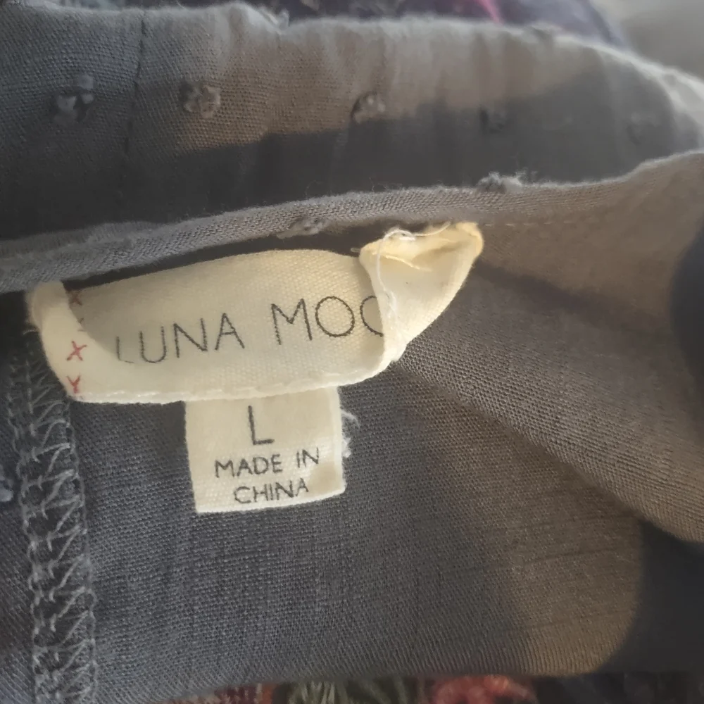 Luna Moon Floral Embroidered Boho Top Size L - Picture 9 of 11